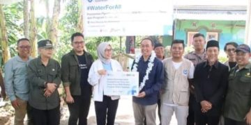 Sekda Ade Suryaman Resmikan Sumur Bor dan Pipanisasi di Desa Bojong Cikembar