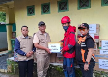 PWI Kota Sukabumi Salurkan Bantuan Tahap Pertama untuk Korban Bencana di Nyalindung