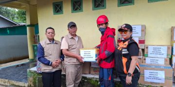 PWI Kota Sukabumi Salurkan Bantuan Tahap Pertama untuk Korban Bencana di Nyalindung