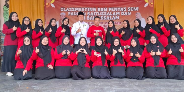 Kemenag Buka Class Meeting dan Pentas Seni MI Baitussalam Kecamatan Cisaat