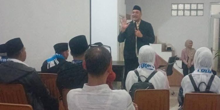Taat Bayaar Pajak, 10 Warga Sukabumi Dapat Hadiah Umroh dari Bapenda