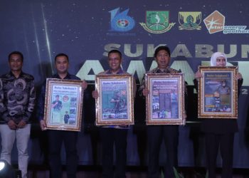 Dandim 0607 dan Sejumlah Tokoh Penting Terima Penghargaan Sukabumi Award Radar Sukabumi
