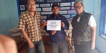 Tahap Tiga, PWI Peduli Kota Sukabumi Gandeng Sehati Salurkan Bantuan Material
