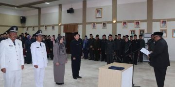 Bupati Lantik Puluhan Pejabat Administrator dan Pengawas Awal Tahun 2025