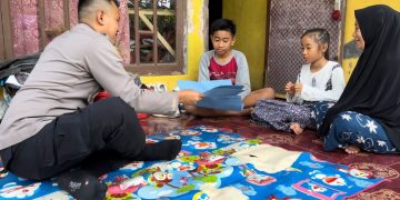 Jumat Berkah, Anak Yatim Dapat Bantuan dari Kapolsek Caringin