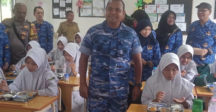 Forkopimcam Launching Makan Bergizi Gratis di Kecamatan Surade