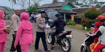 Ramadan Berkah, Polsek Purabaya Berbagi Takjil