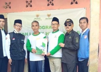 Baznas RI dan Baznas Kabupaten Sukabumi Bangunkan Rumah Mak Enjang Warga Sukaraja