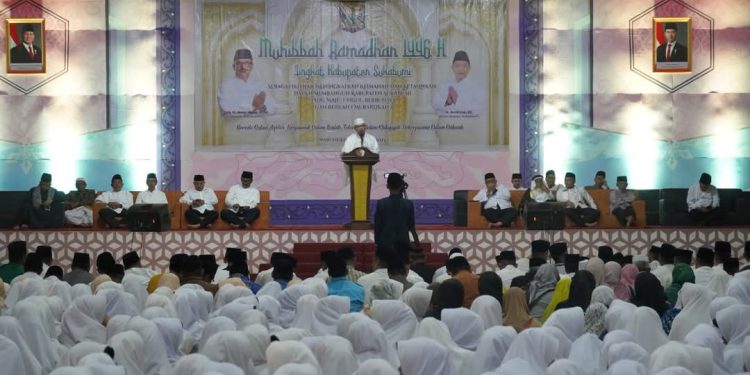 Muhibah Ramadhan Bupati Sukabumi di Kecamatan Warungkiara
