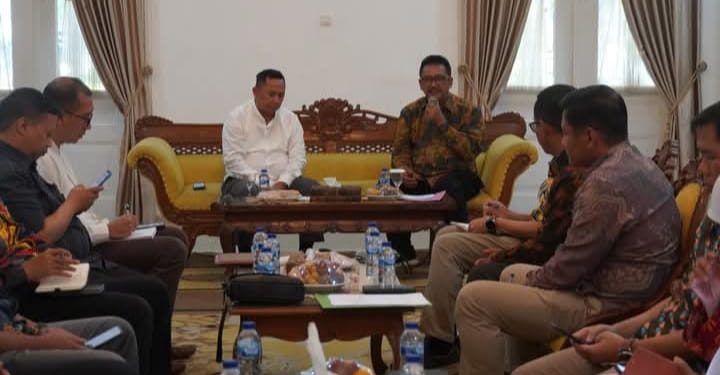 Bupati Sukabumi Terima Kunker Sekretaris Kemenkop di Pendopo