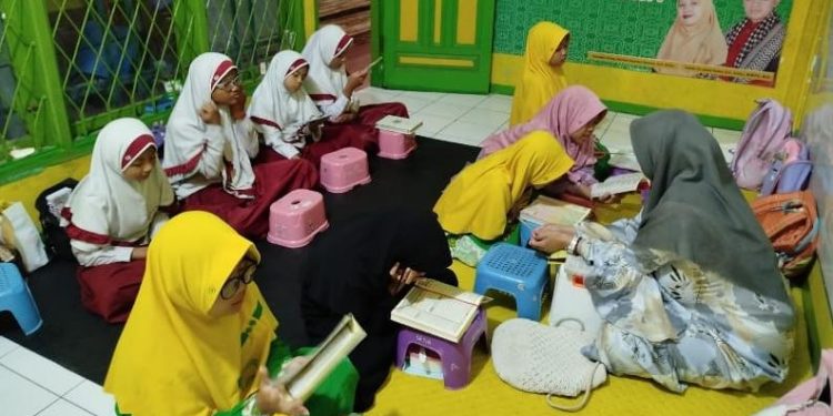 Program Ke-1 Pengajian Tahfidz Al-Qur’an Fathiyyah Zahra Paska Idulfitri Dimulai