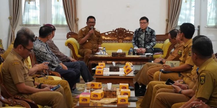 Audiensi: Bupati Bahas Beasiswa Kuliah University Of Gyeongnam Namhae