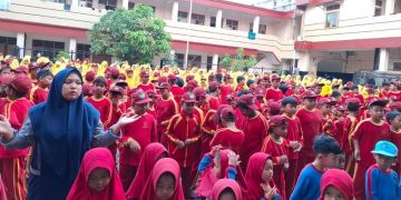 Senam Sehat Rutin MI Baitussalam Cisaat