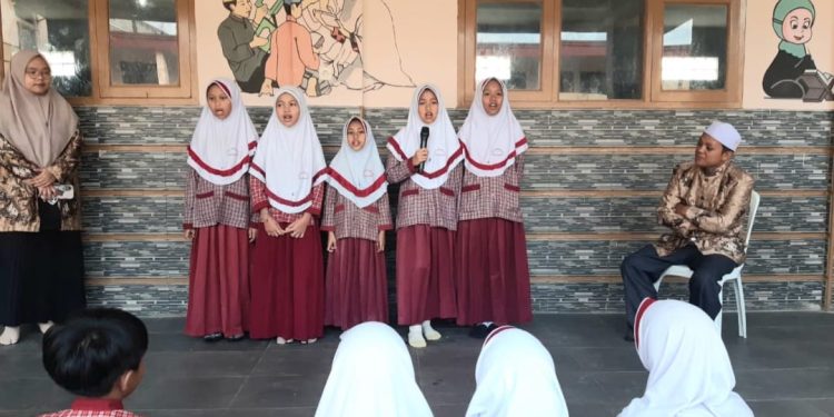 MI Baitussalam Kembali Gelar Uji Hafalan Lesengan Siswa