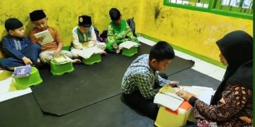 Kelompok Al-Mu’minun Santri di Tahfidz Al-Quran Fathiyyah Zahra