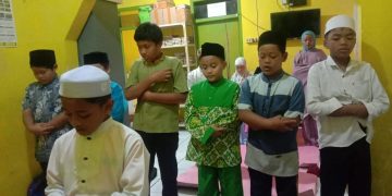 Shalat Dhuha Berjamaah Santri di Tahfidz Fathiyyah Zahra