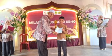 Fikri Haikal Rampung Kelas 3 dan Persembahkan Prestasi