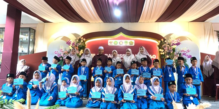 TK Al-Qur’an Baitussalam Cisaat Gelar Kelulusan Tahun Pelajaran 2024-2025