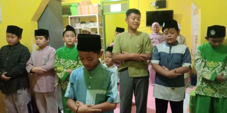 Pembiasaan Slohat Dhuha di Tahfidz Qur’an Fathiyyah Zahra