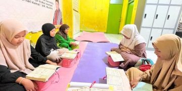 Kelompok An-Nisa Tahfidz Qur’an Fathiyyah Zahra Cisaat