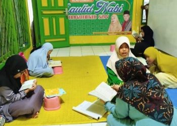 Kelompok An-Nur Tahfidz Quran Fathiyyah Zahra