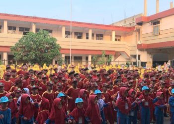 Murid Baru Antusias Ikuti Senam Sehat MI Baitussalam
