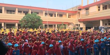 Murid Baru Antusias Ikuti Senam Sehat MI Baitussalam