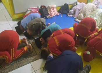 Gerakan Sholat Ashar Berjamaah di Tahfidz Quran Fathiyyah Zahra