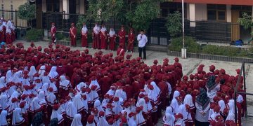 Penuh Khidmat, Gelaran Upacara Pengibaran Bendera di MI Baitussalam