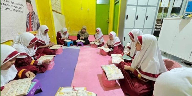 Kelompok An-Nisa Tahfidz Fathiyyah Zahra Selalu Tampil Beda