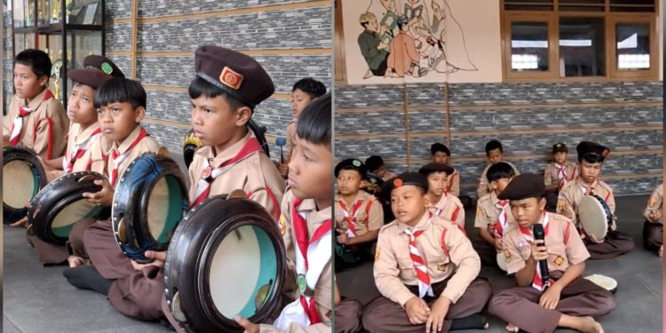 Serunya Latihan Hadroh di Eskul MI Baitussalam