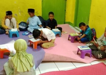 Mengintip Jumat Calistung di Tahfidz Fathiyyah Zahra