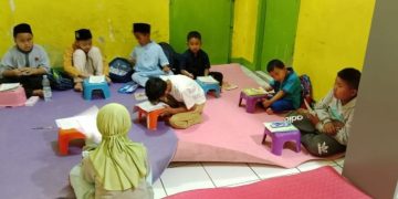 Mengintip Jumat Calistung di Tahfidz Fathiyyah Zahra