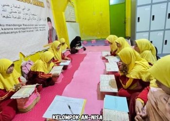 Kelompok An-Nisa Tahfidz Quran Fathiyyah Zahra Memang Terbaik