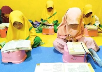 Mengintip Kelompok Maryam Santriat Tahfidz Quran Fathiyyah Zahra