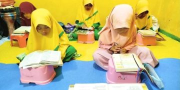 Mengintip Kelompok Maryam Santriat Tahfidz Quran Fathiyyah Zahra