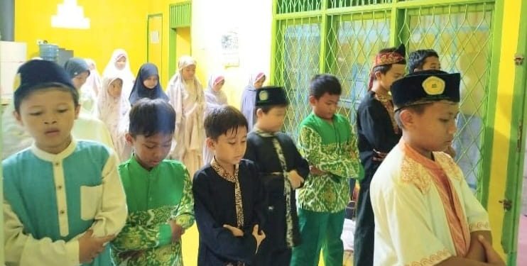Ada Makna di Balik Ashar Berjamaah di Tahfidz Fathiyyah Zahra