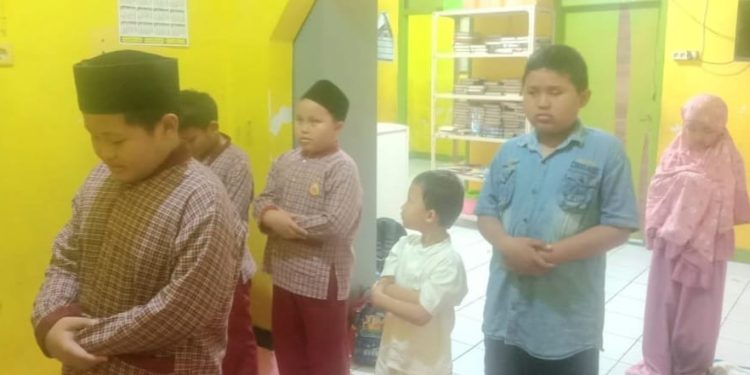 Generasi Masa Depan Lewat Tahfidz Quran Fathiyyah Zahra