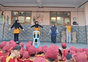 Senam Sehat MI Baitussalam Cisaat Tingkatkan Kebugaran