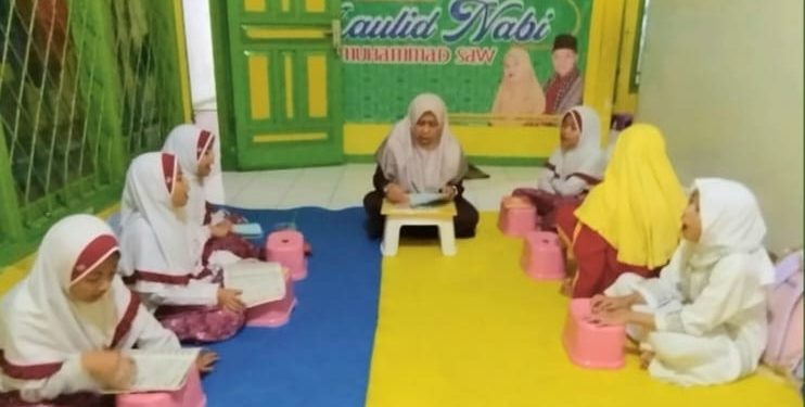 Kelompok An-Nur Tahfidz Fathiyyah Zahra Selalu Ceria