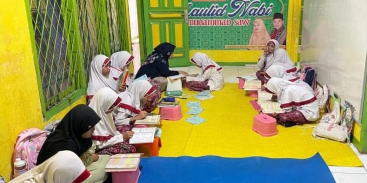 Generasi Qurani Kelompok An-Nur Santriat Tahfidz Al-Quran Fathiyyah Zahra