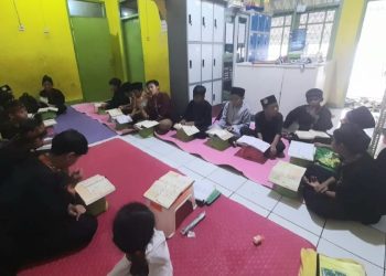 Kelompok Al-Mu’min Hitam Bak Buah Manggis