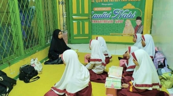 Generasi Qurani Santri Tahfidz Al-Quran Fathiyyah Zahra yang Selalu Ceria