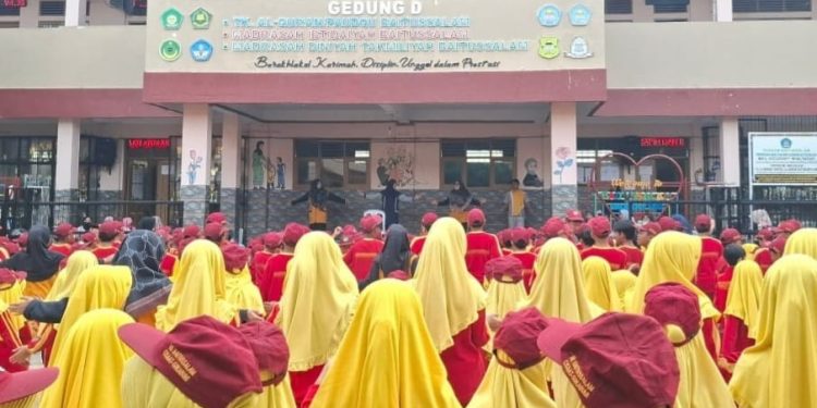 Murid MI Baitussalam Antusias Ikuti Senam Sehat Rutin