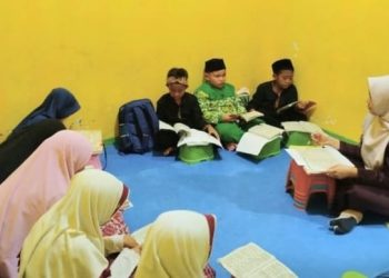 Kelompok Maryam Tak Kalah Semangat dalam Belajar
