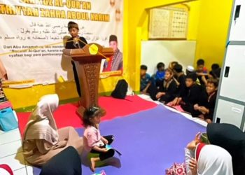 Tahfidz Al-Quran Fathiyyah Zahra Gelar Muhadhoroh