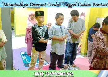 Sholat Ashar Berjamaah Menjadi Prioritas Santri Tahfidz Fathiyyah Zahra