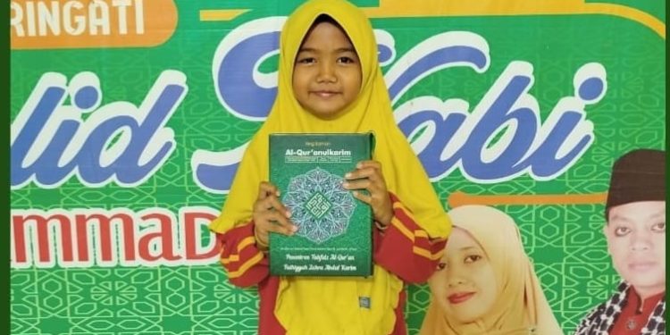 Senyum Manis Nayla, Santriat Baru Tahfidz Al-Quran Fathiyyah Zahra