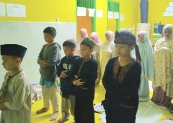 Rutinitas di Tahfidz Al-Quran Fathiyyah Zahra, Sholat Ashar Berjamaah