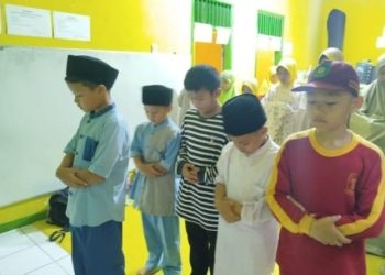 Aktivitas Rutin Ashar Berjamaah di Tahfidz Al-Quran Fathiyyah Zahra